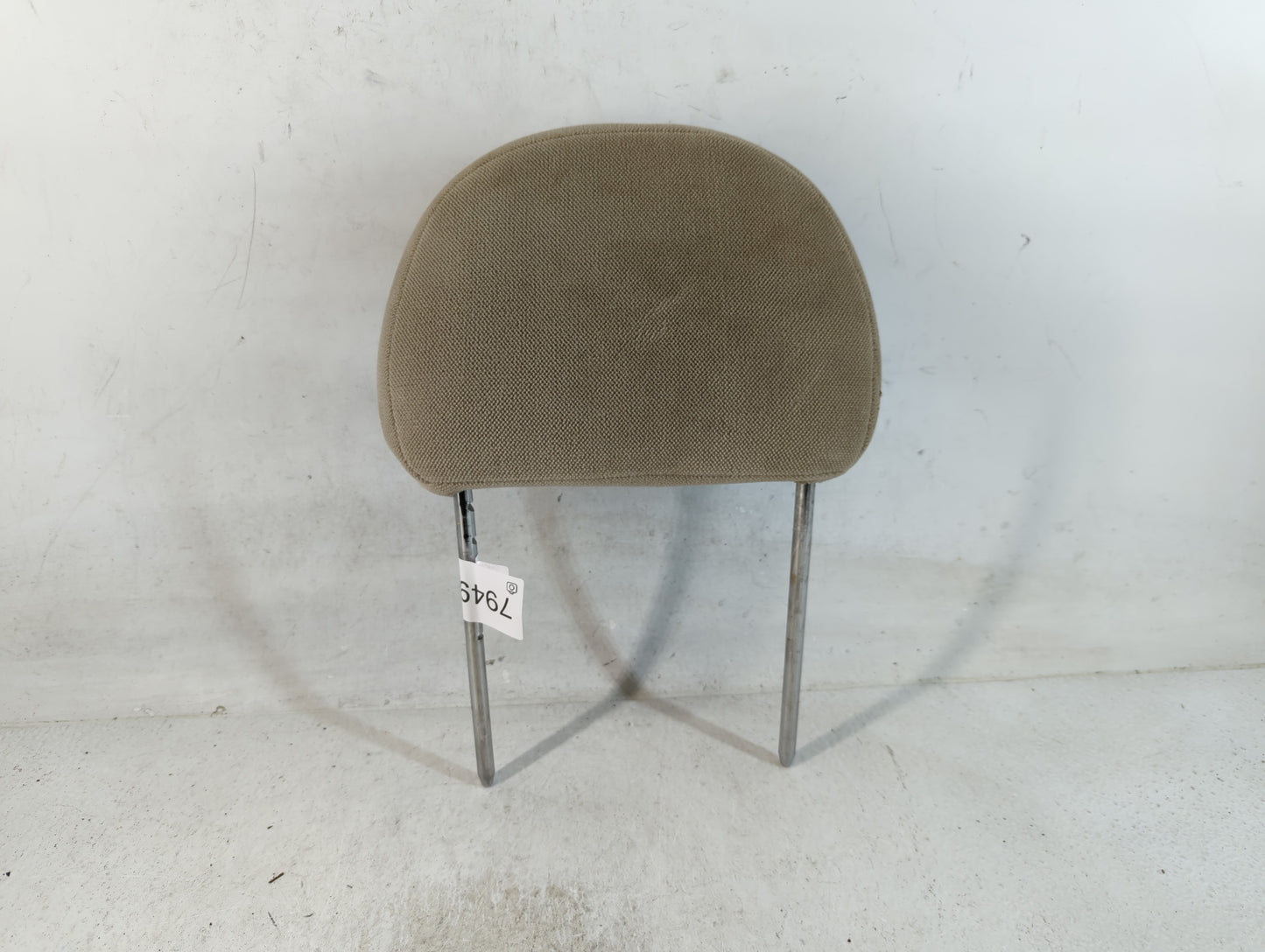 2004-2007 Ford Taurus Headrest Head Rest Front Driver Passenger Seat Fits Fits 2004 2005 2006 2007 OEM Used Auto Parts - Oem