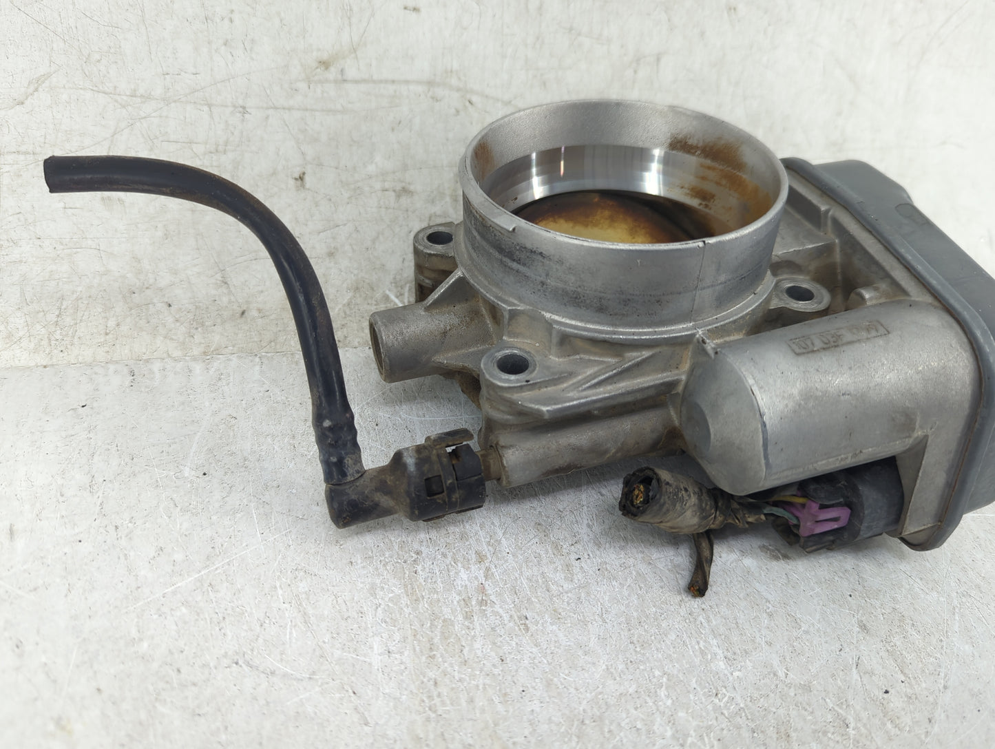 2003-2007 Gmc Envoy Throttle Body Fits Fits 2003 2004 2005 2006 2007 OEM Used Auto Parts - Oemusedautoparts1.com