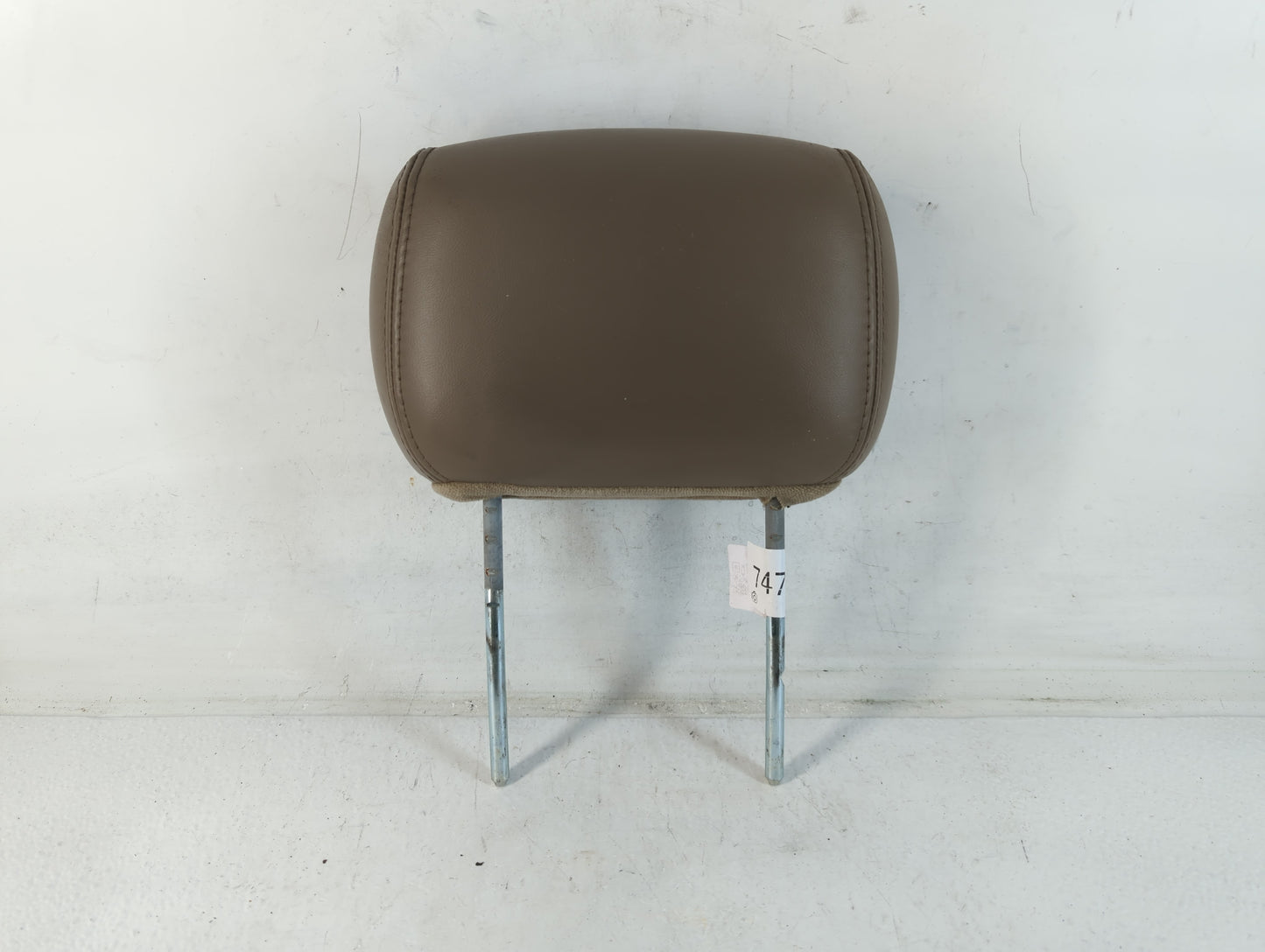 2004-2004 Gmc Envoy Headrest Head Rest Front Driver Passenger Seat Beige - Oemusedautoparts1.com
