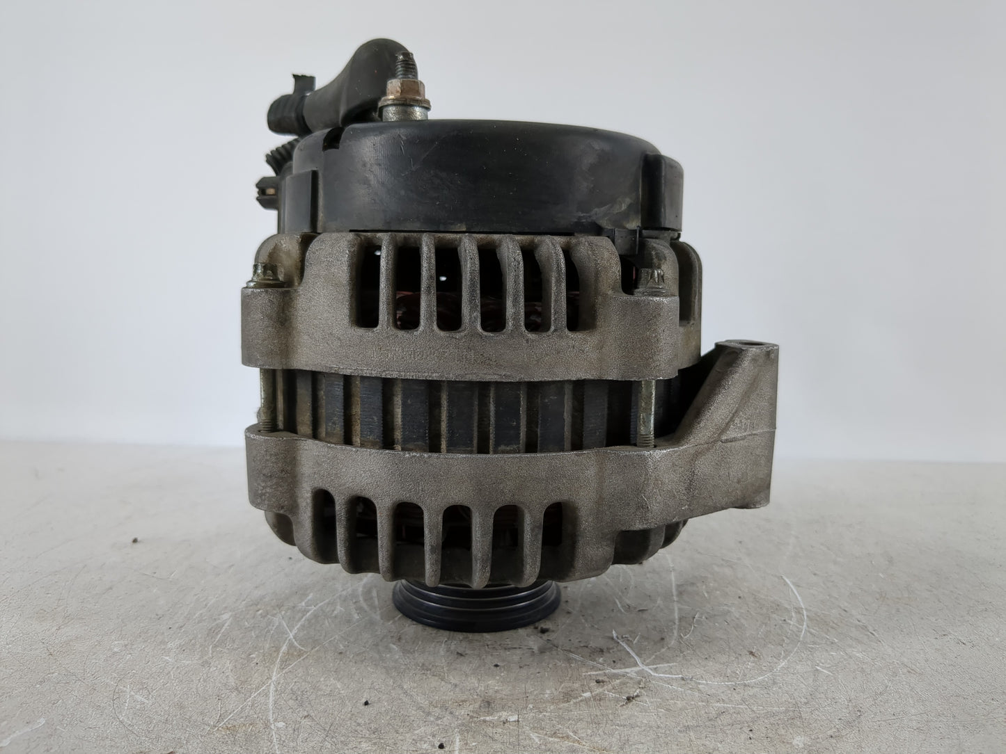 2003-2004 Gmc Savana 2500 Alternator Replacement Generator Charging Assembly Engine OEM Fits Fits 2002 2003 2004 2005 OEM Us