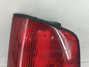 2002-2004 Gmc Sonoma Tail Light Assembly Passenger Right OEM P/N:16516094 Fits Fits 2002 2003 2004 OEM Used Auto Parts