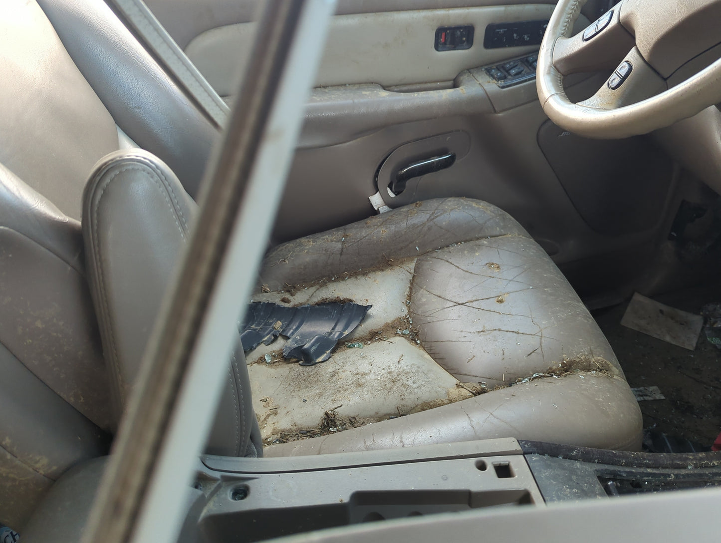 2003-2006 Gmc Yukon Driver Front Seat Oem - Oemusedautoparts1.com