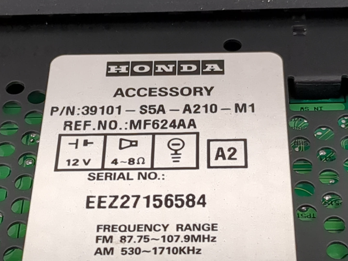 2004-2005 Honda Civic Radio AM FM Cd Player Receiver Replacement P/N:39101-S5A-A210-M1 MF624AA Fits Fits 2004 2005 OEM Used