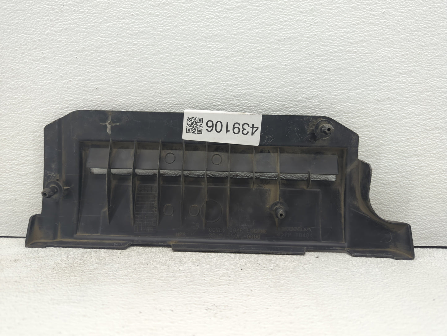 2004 Honda Civic Engine Cover - Oemusedautoparts1.com