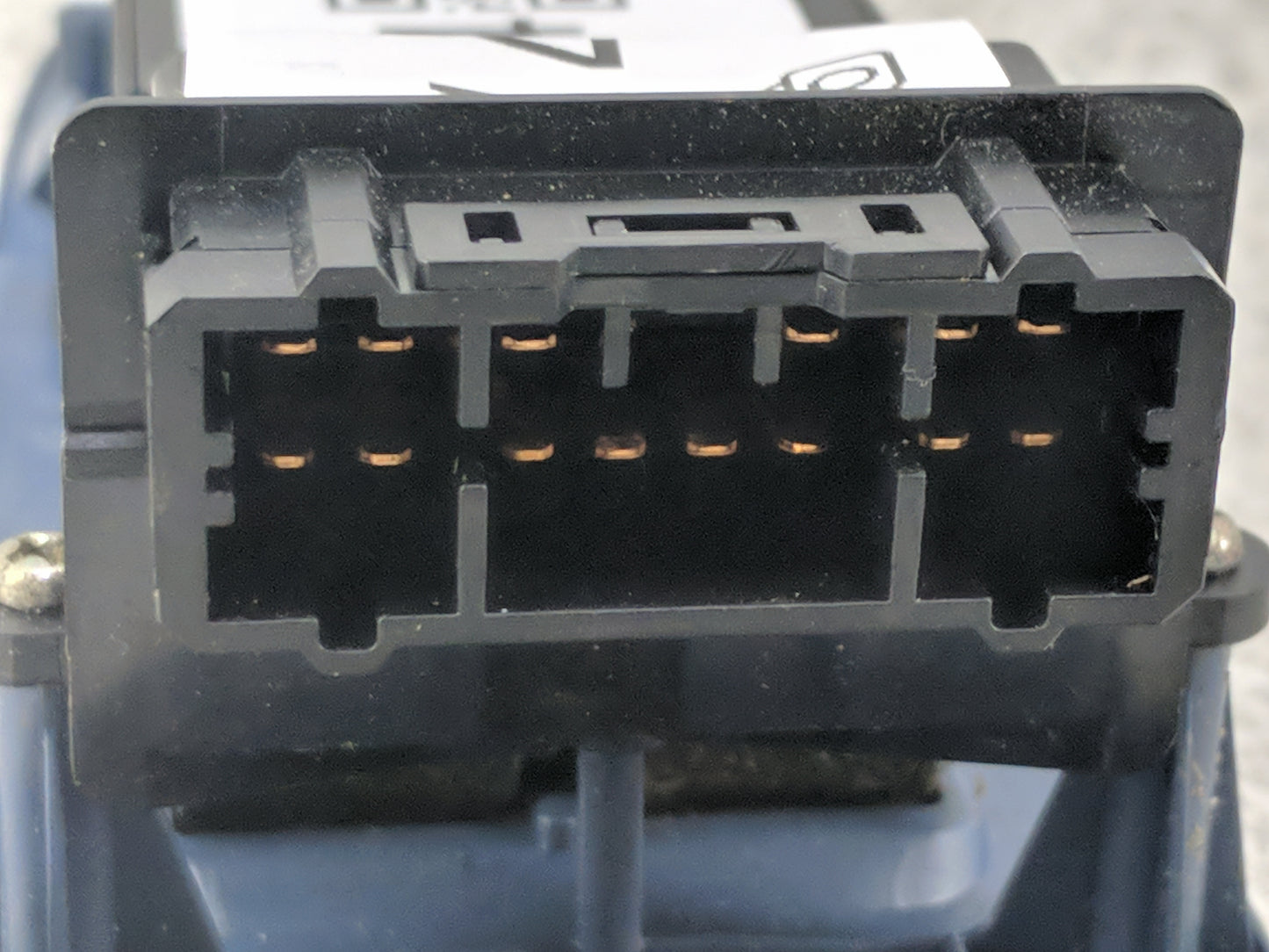2003-2011 Honda Element Passenger Right Power Window Switch - Oemusedautoparts1.com