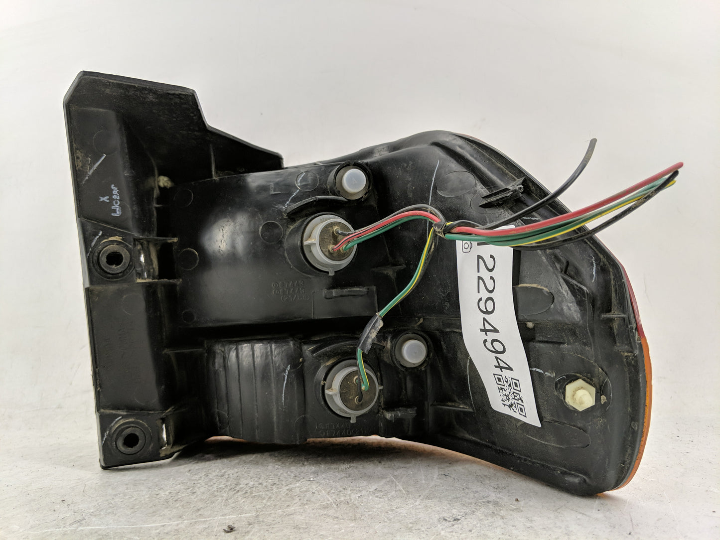 2002-2004 Honda Odyssey Tail Light Assembly Driver Left OEM Fits Fits 2002 2003 2004 OEM Used Auto Parts - Oemusedautoparts1
