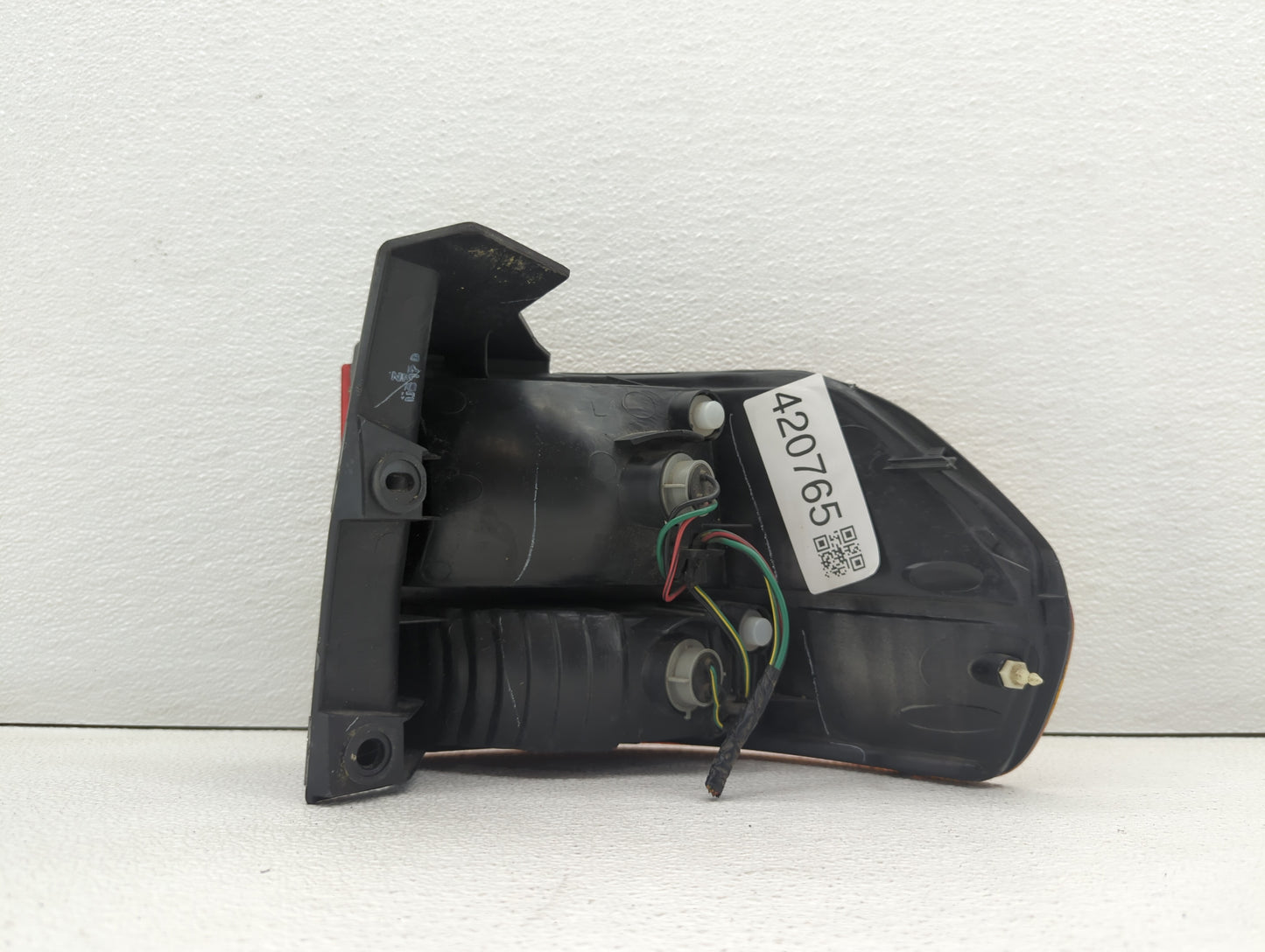 2002-2004 Honda Odyssey Tail Light Assembly Driver Left OEM P/N:317-1961L-AS-YR Fits Fits 2002 2003 2004 OEM Used Auto Parts