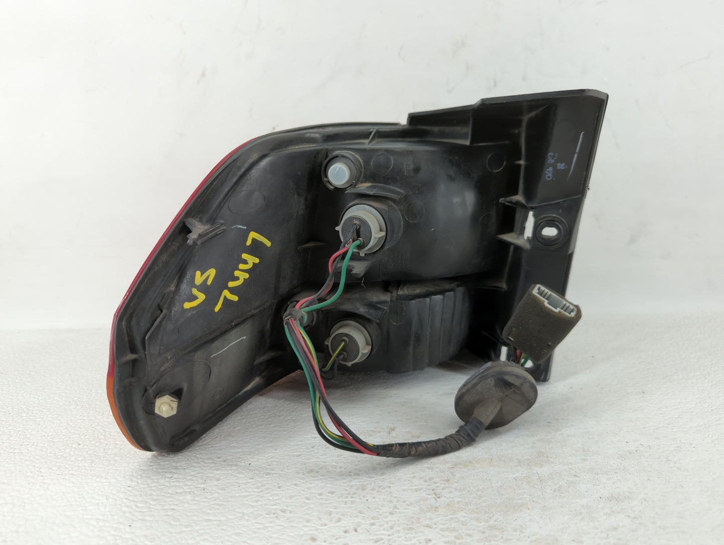 2002-2004 Honda Odyssey Tail Light Assembly Passenger Right OEM P/N:017440 Fits Fits 2002 2003 2004 OEM Used Auto Parts - Oe