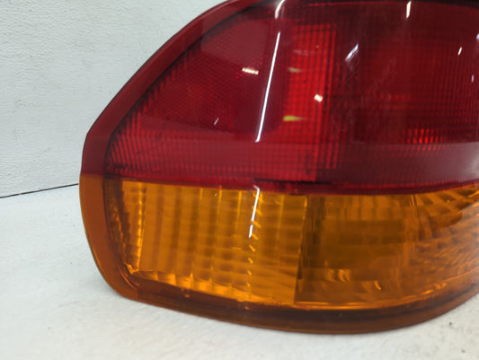 2002-2004 Honda Odyssey Tail Light Assembly Passenger Right OEM P/N:@#7443 Fits Fits 2002 2003 2004 OEM Used Auto Parts