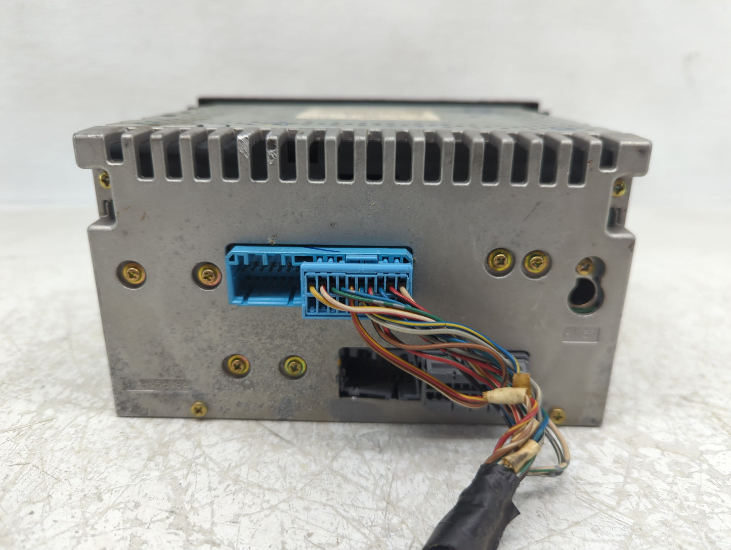 2003-2005 Honda Pilot Radio AM FM Cd Player Receiver Replacement P/N:39100-S9V-A110 Fits Fits 2003 2004 2005 OEM Used Auto P