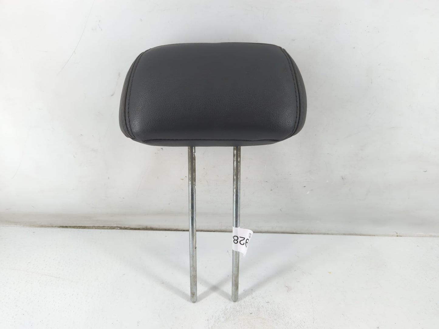 2004 Honda Pilot Headrest Head Rest Front Driver Passenger Seat Fits OEM Used Auto Parts - Oemusedautoparts1.com