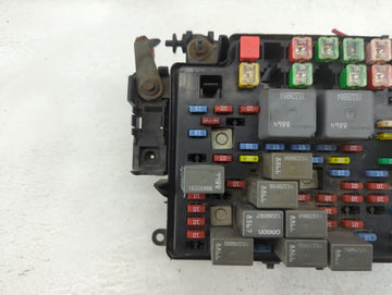 2004 Hummer H2 Fusebox Fuse Box Panel Relay Module P/N:15115615-02 Fits Fits 2003 2005 2006 OEM Used Auto Parts
