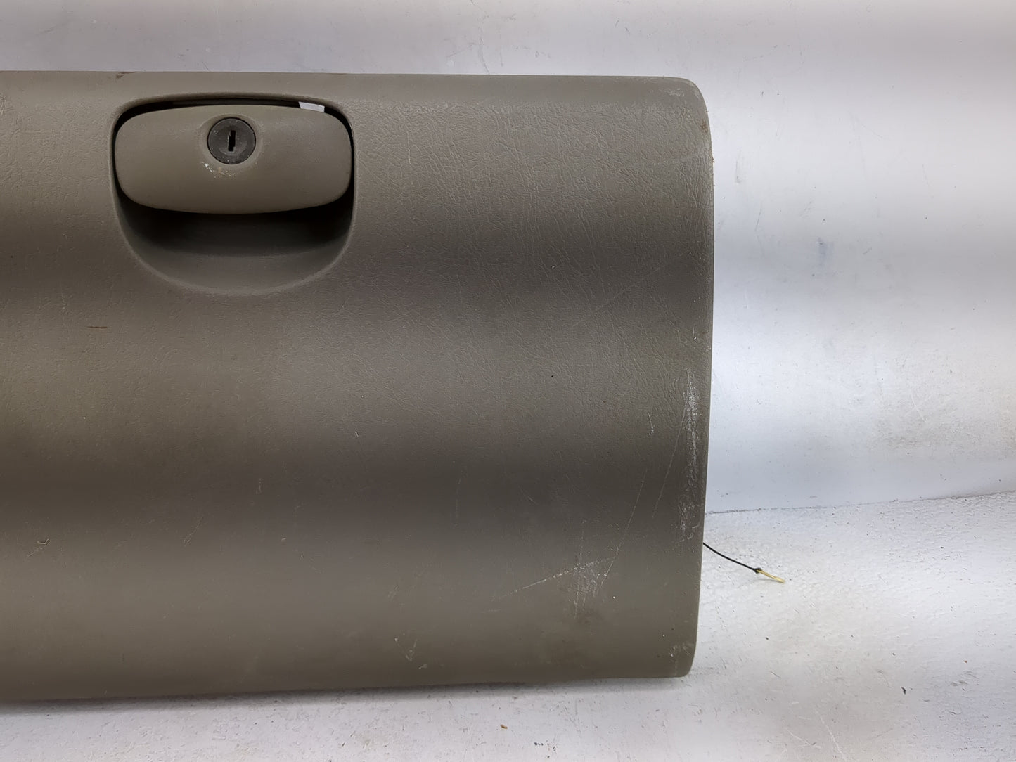 2004 Hyundai Santa Fe Passenger Glove Box Door Storage Compartment Brown - Oemusedautoparts1.com