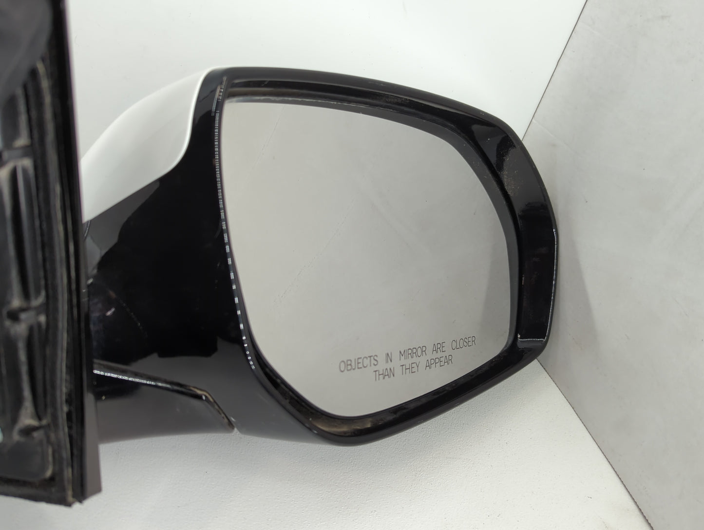 2001-2004 Hyundai Santa Fe Passenger Side View Mirror - Right Door Mirror OEM Used - Oemusedautoparts1.com