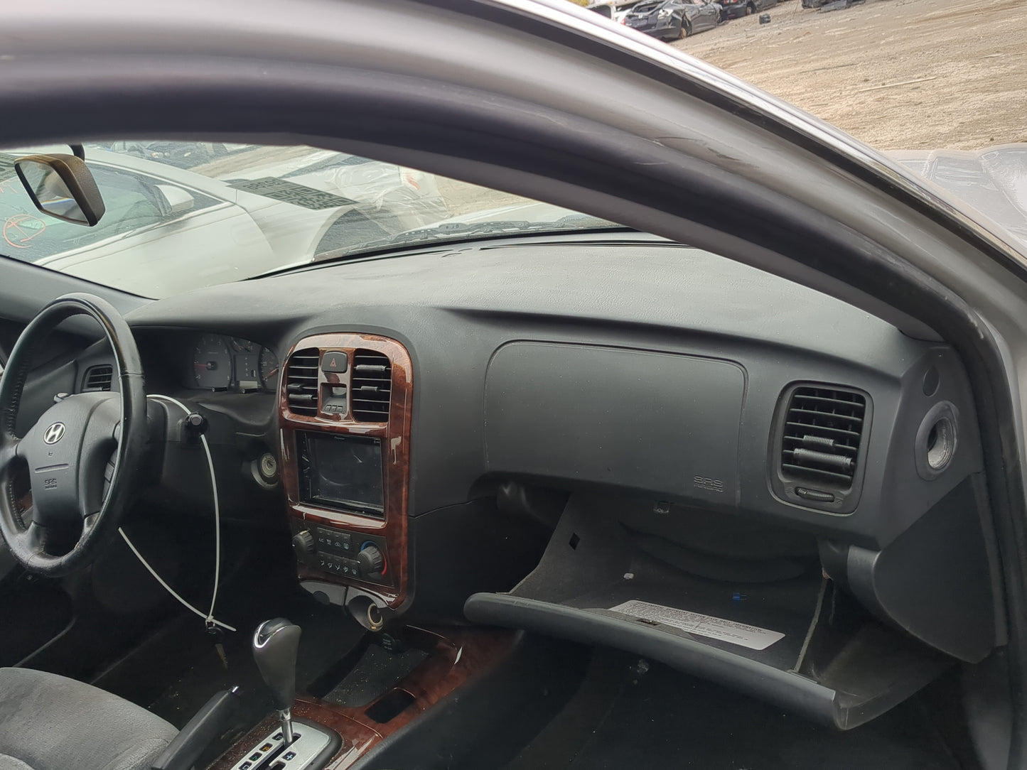 1999-2005 Hyundai Sonata Air Bag Passenger Right Dashboard OEM Fits Fits 1999 2000 2001 2002 2003 2004 2005 OEM Used Auto Pa
