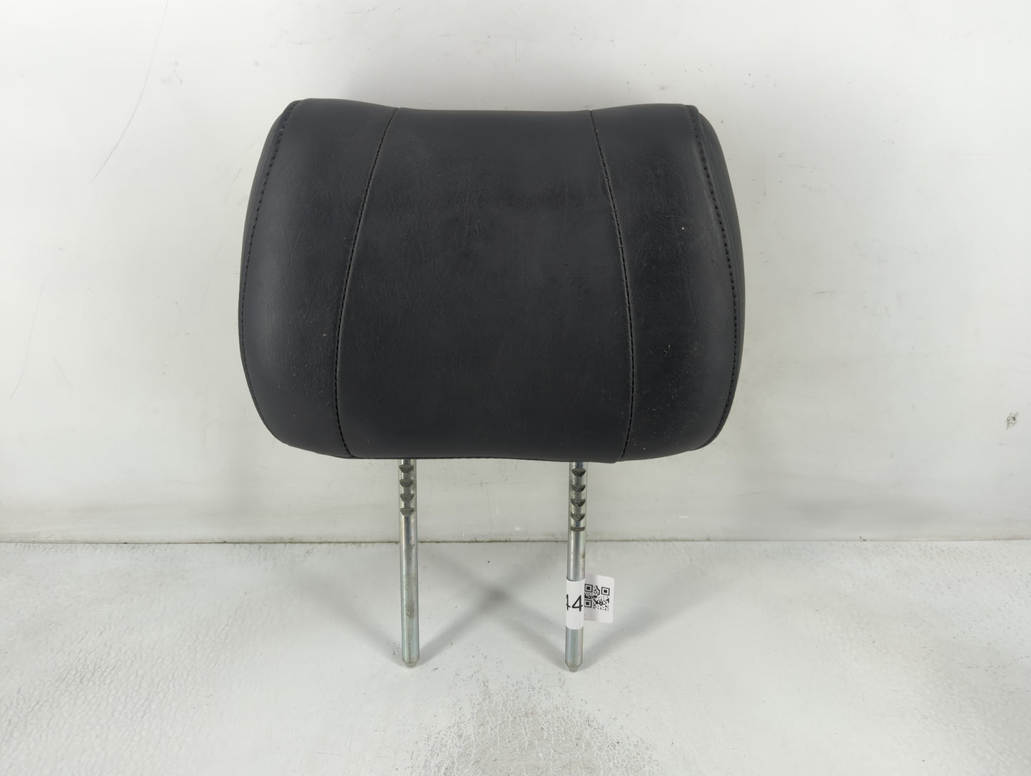 2004 Jeep Grand Cherokee Headrest Head Rest Rear Seat Fits OEM Used Auto Parts - Oemusedautoparts1.com