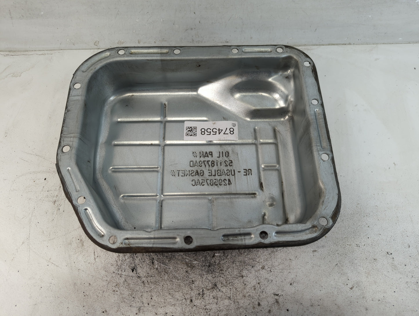 1999-2004 Jeep Grand Cherokee Engine Oil Pan P/N:52118779AD 4295875AC Fits Fits 1999 2000 2001 2002 2003 2004 OEM Used Auto