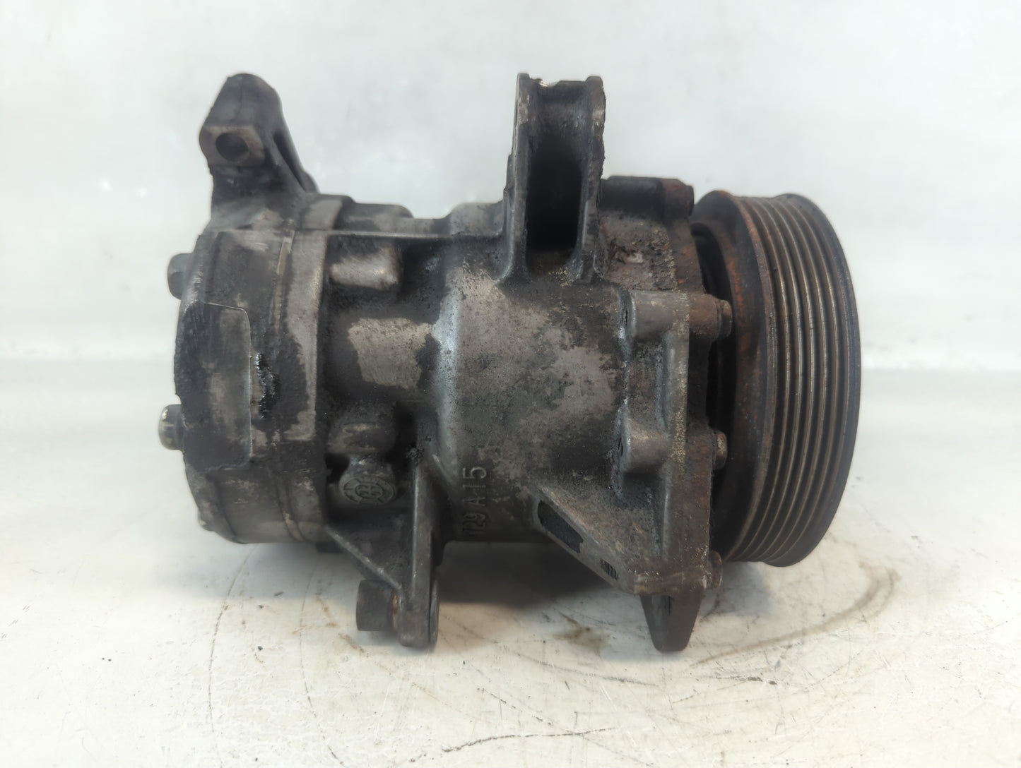 2002-2005 Jeep Liberty Air Conditioning A/c Ac Compressor Oem - Oemusedautoparts1.com