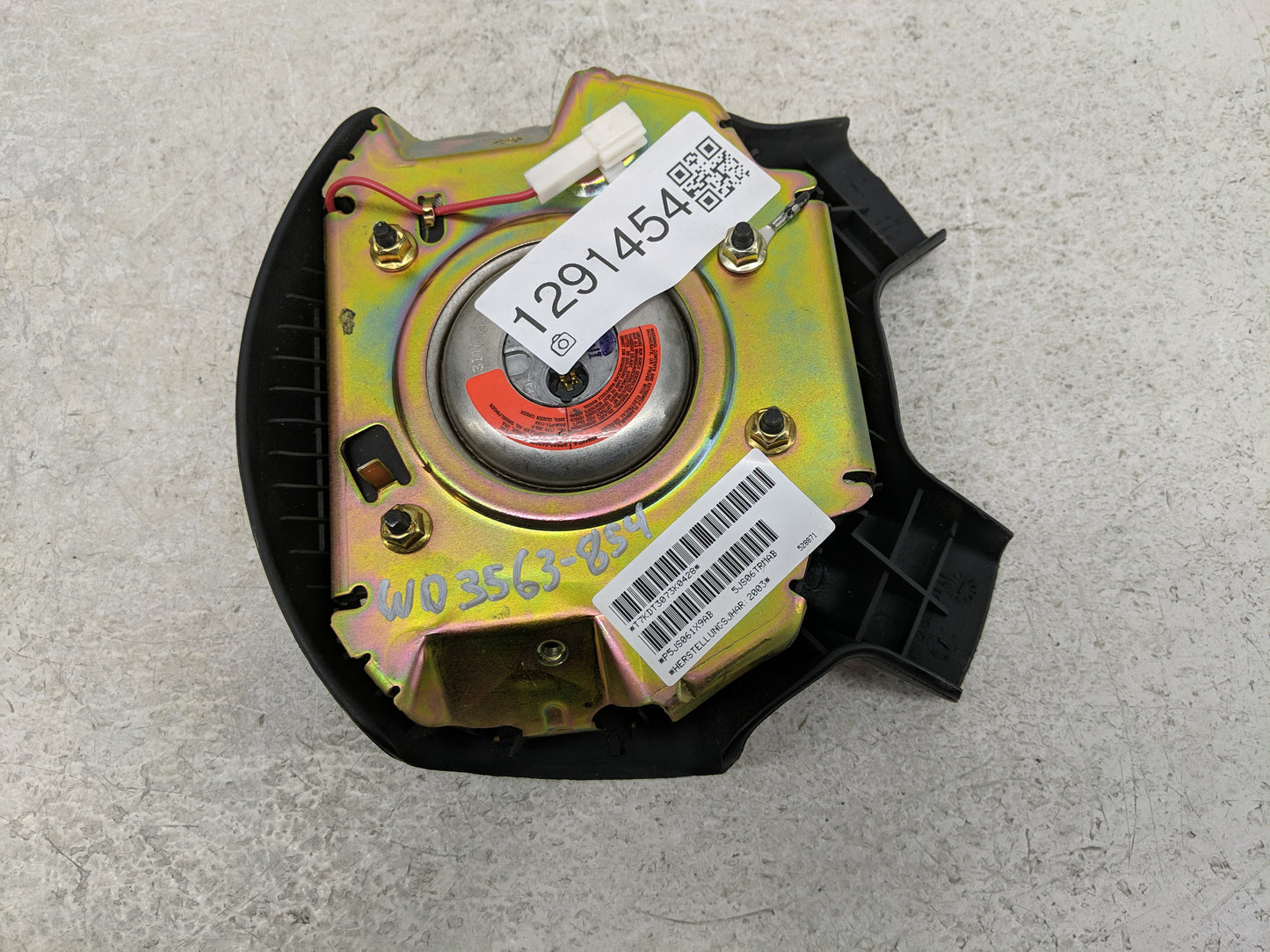 2004 Jeep Liberty Air Bag Driver Left Steering Wheel Mounted P/N:5JS061X9AC Fits OEM Used Auto Parts - Oemusedautoparts1.com