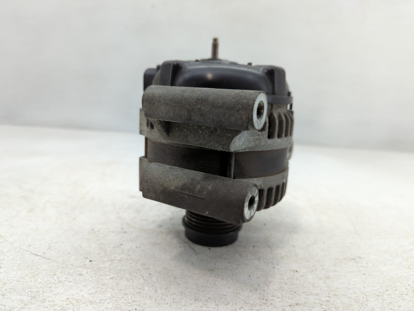 2004 Jeep Liberty Alternator Replacement Generator Charging Assembly Engine OEM P/N:TN104210-1901 23136231 Fits OEM Used Aut