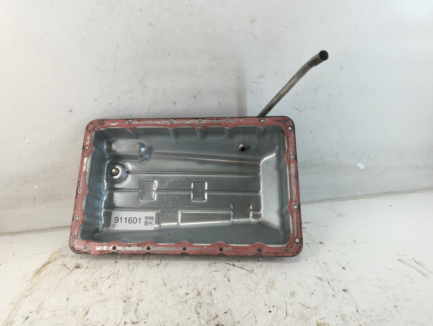 2003-2006 Kia Sorento Engine Oil Pan Fits Fits 2003 2004 2005 2006 OEM Used Auto Parts - Oemusedautoparts1.com