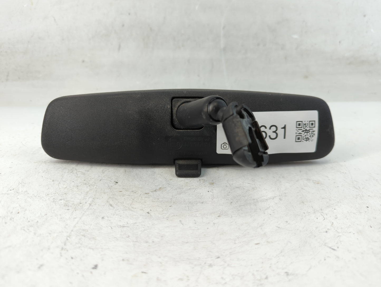 2004 Lincoln Aviator Interior Rear View Mirror Replacement OEM P/N:E8011083 Fits OEM Used Auto Parts - Oemusedautoparts1.com
