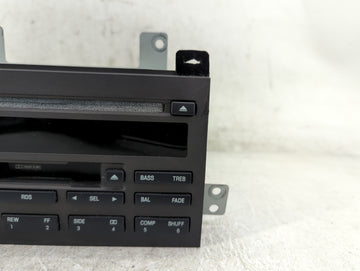 2003-2004 Lincoln Town Car Radio AM FM Cd Player Receiver Replacement P/N:3W1T-18C868-AK Fits Fits 2003 2004 OEM Used Auto Parts