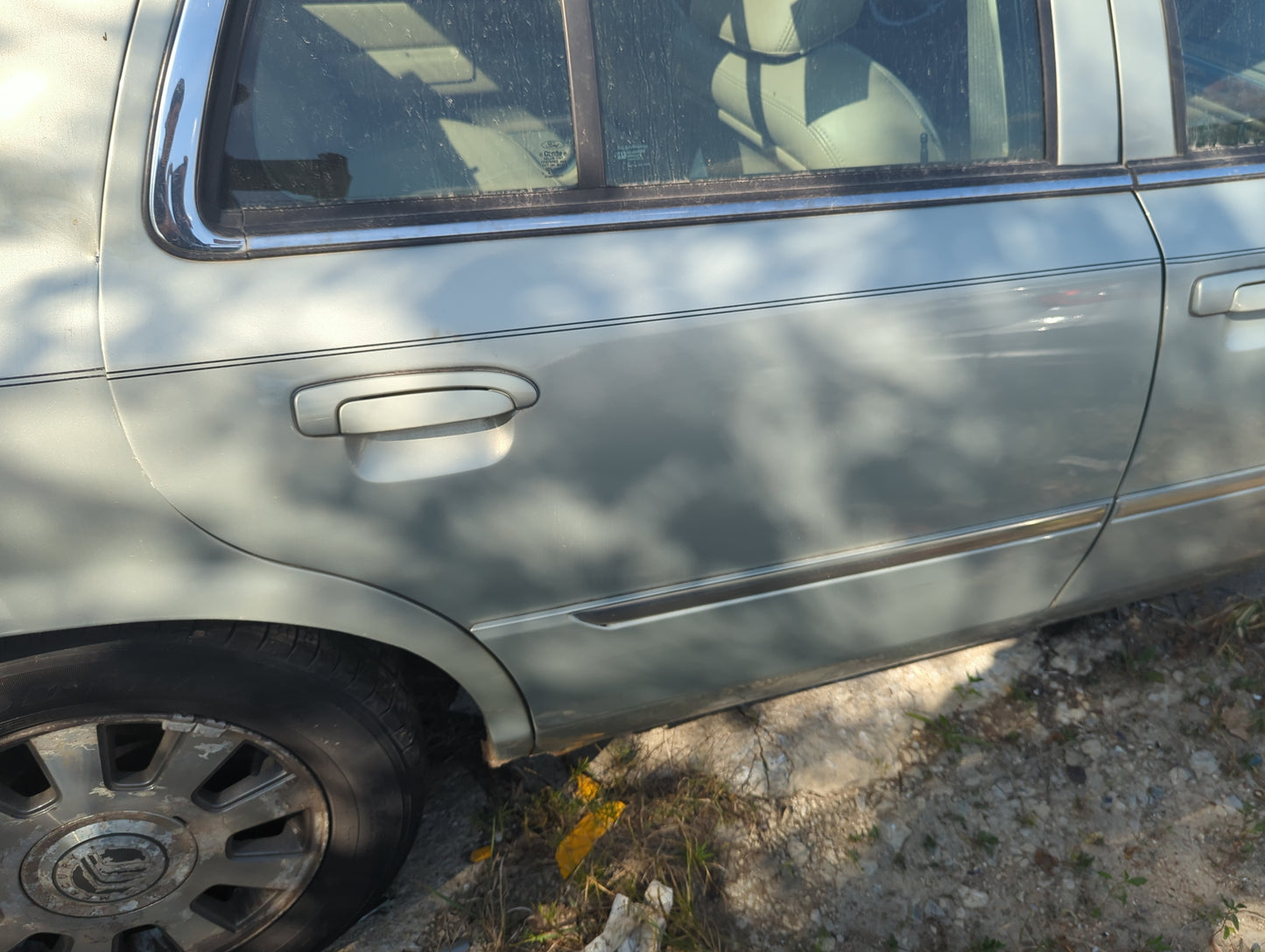 2003-2011 Mercury Grand Marquis Passenger Rear Door Oem - Oemusedautoparts1.com