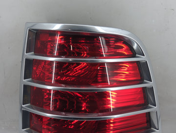 2002-2005 Mercury Mountaineer Tail Light Assembly Passenger Right OEM Fits Fits 2002 2003 2004 2005 OEM Used Auto Parts
