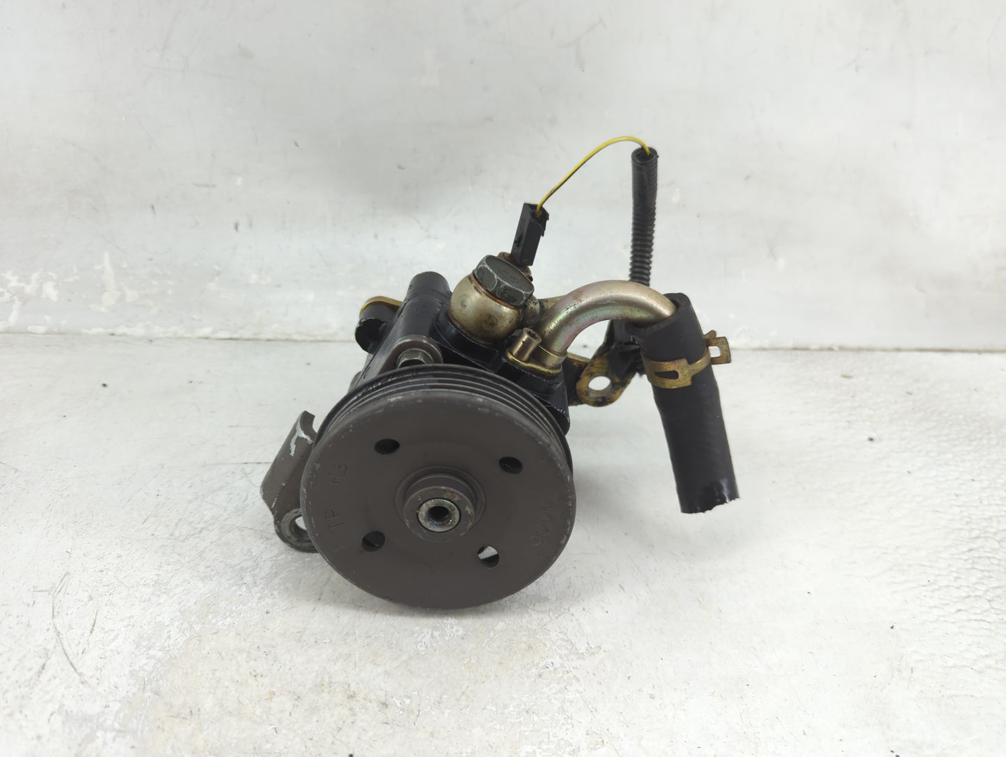2004 Mitsubishi Endeavor Power Steering Column Pump Oem - Oemusedautoparts1.com