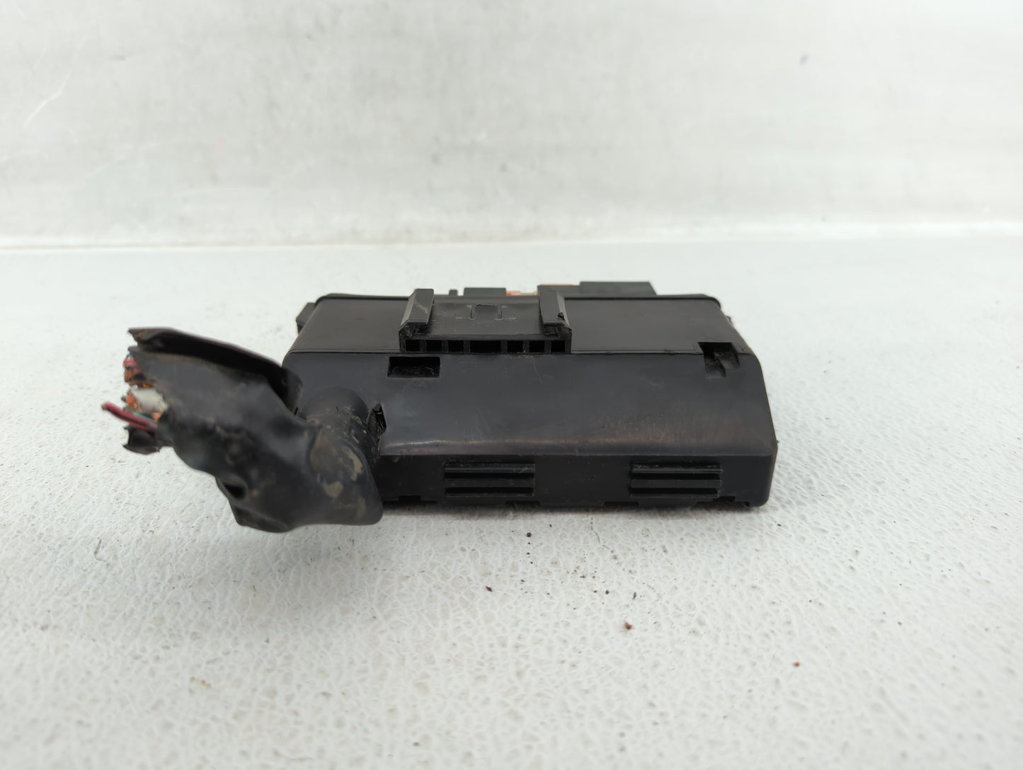 2003-2005 Nissan 350z Fusebox Fuse Box Panel Relay Module P/N:284B7AQ006 Fits Fits 2003 2004 2005 OEM Used Auto Parts - Oemu