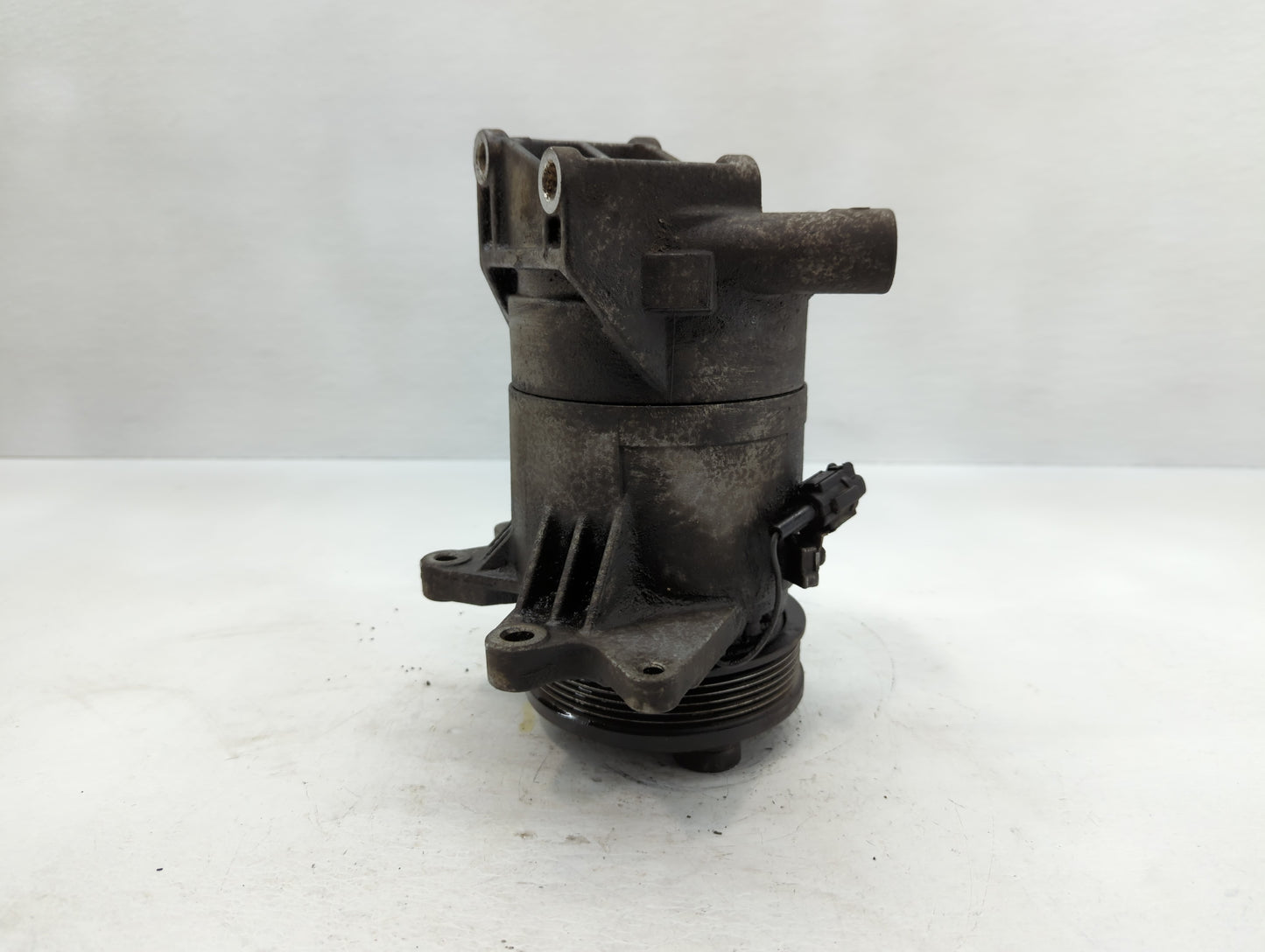 2004-2005 Nissan Quest Air Conditioning A/c Ac Compressor Oem - Oemusedautoparts1.com