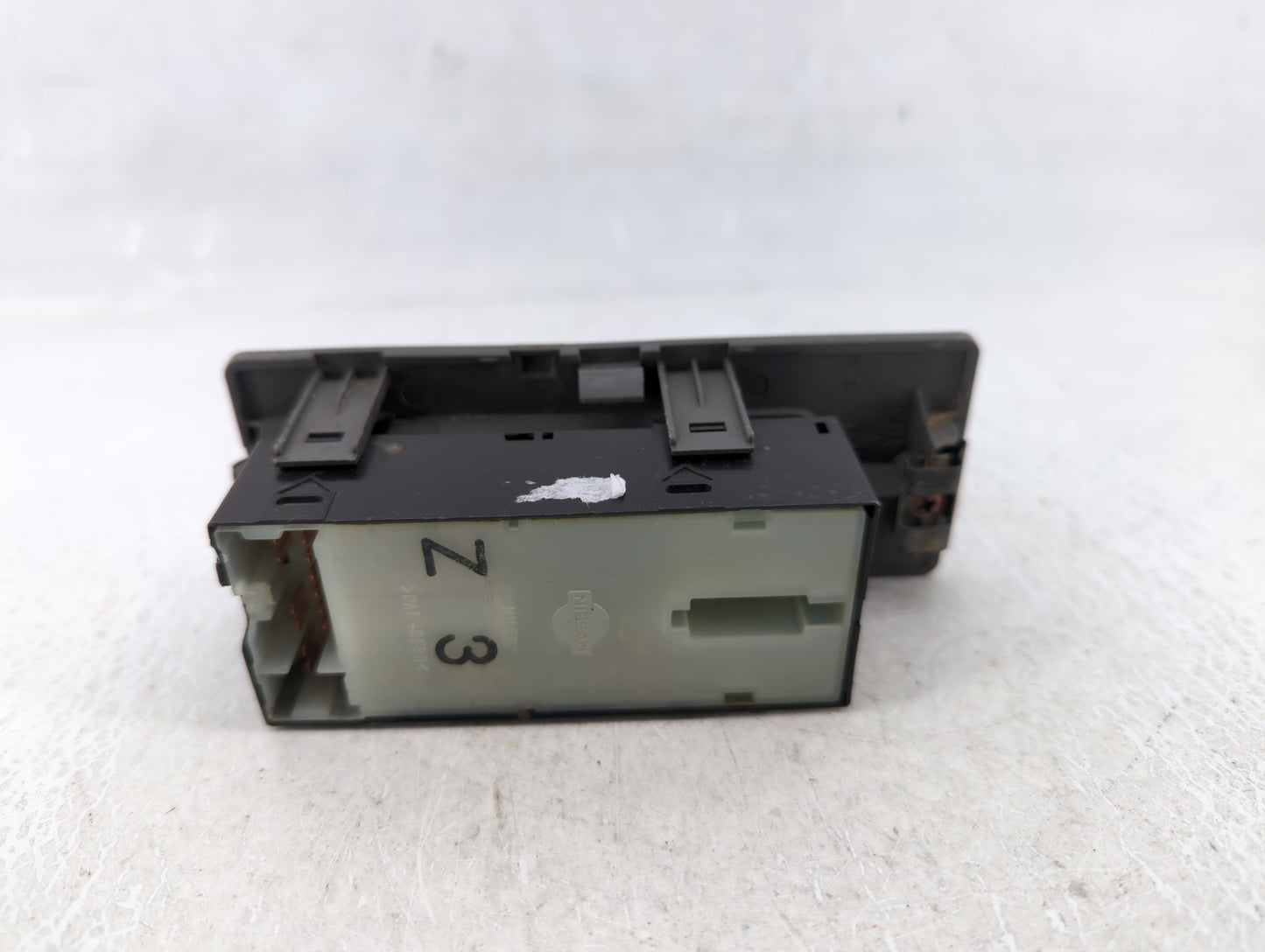 2004 Nissan Titan Master Power Window Switch Replacement Driver Side Left P/N:3040804 Fits OEM Used Auto Parts - Oemusedauto
