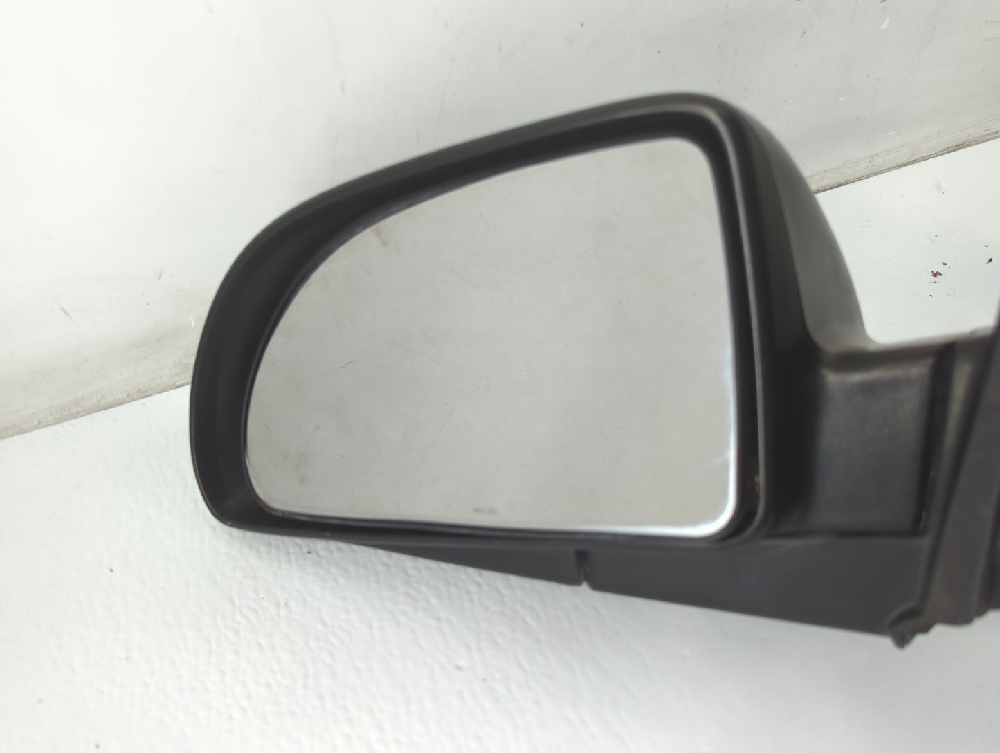 2002-2006 Saturn Vue Driver Side View Mirror - Left Door Mirror OEM Used - Oemusedautoparts1.com