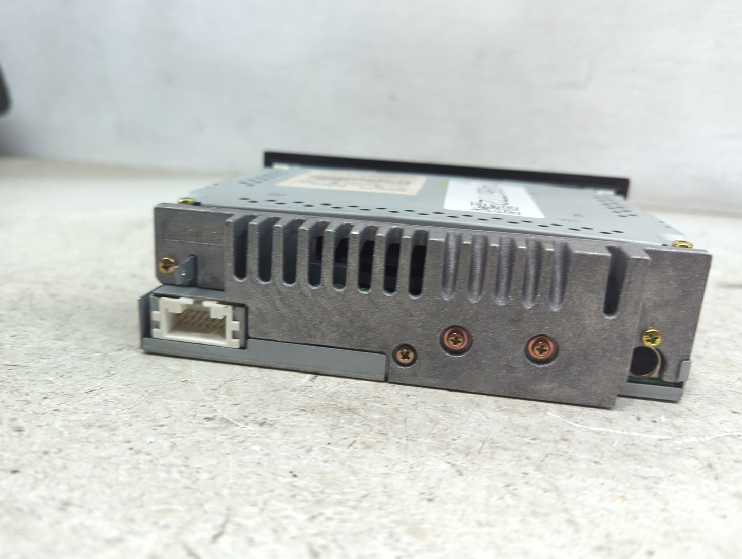 2004 Saturn Vue Radio AM FM Cd Player Receiver Replacement P/N:22722992 CQ-JG1463Z Fits OEM Used Auto Parts - Oemusedautopar
