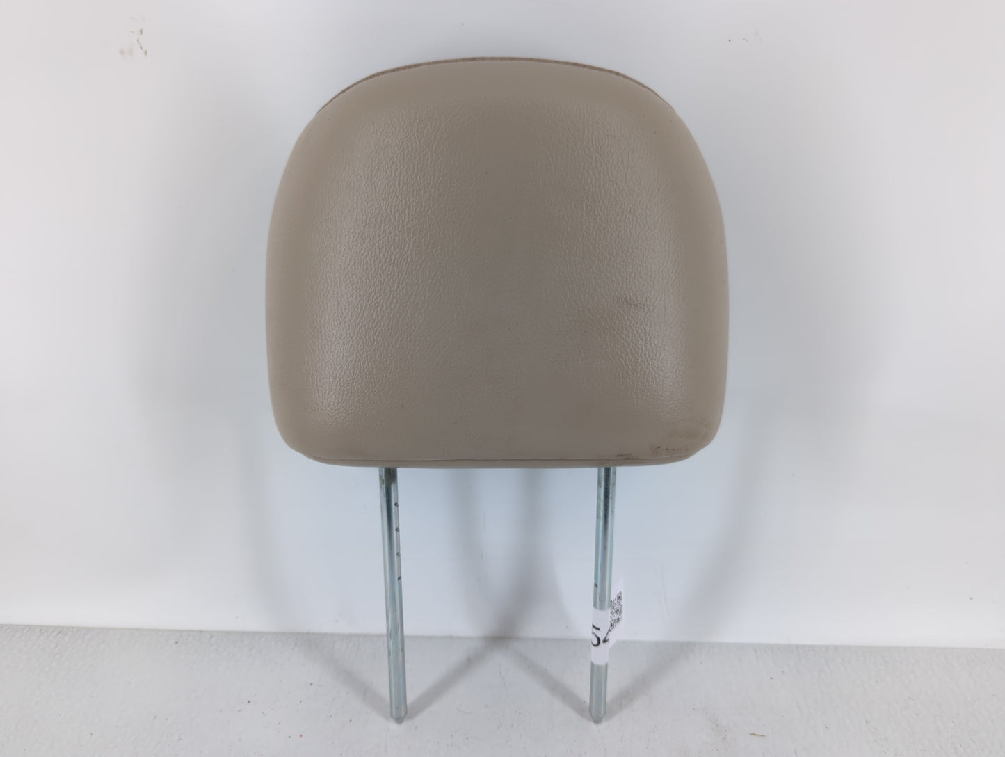 2002-2007 Saturn Vue Headrest Head Rest Front Driver Passenger Seat Fits Fits 2002 2003 2004 2005 2006 2007 OEM Used Auto Pa