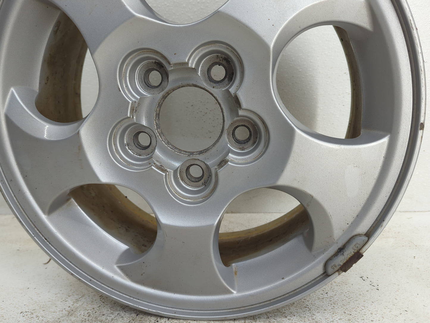 2002-2004 Saturn Vue Oem Wheel Rim 913817 - Oemusedautoparts1.com