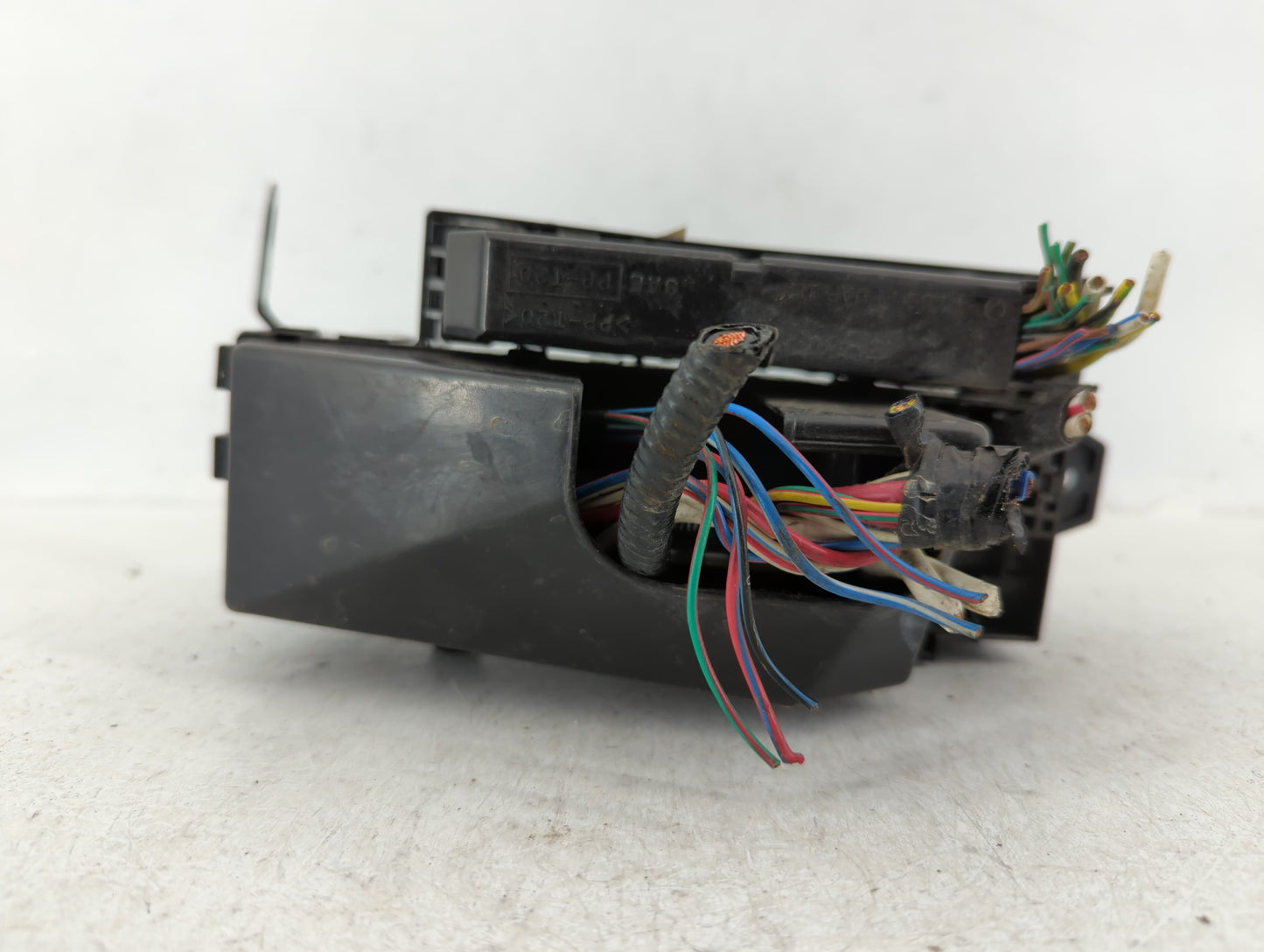 2004 Subaru Forester Fusebox Fuse Box Panel Relay Module P/N:82231SA200 86 Fits OEM Used Auto Parts - Oemusedautoparts1.com