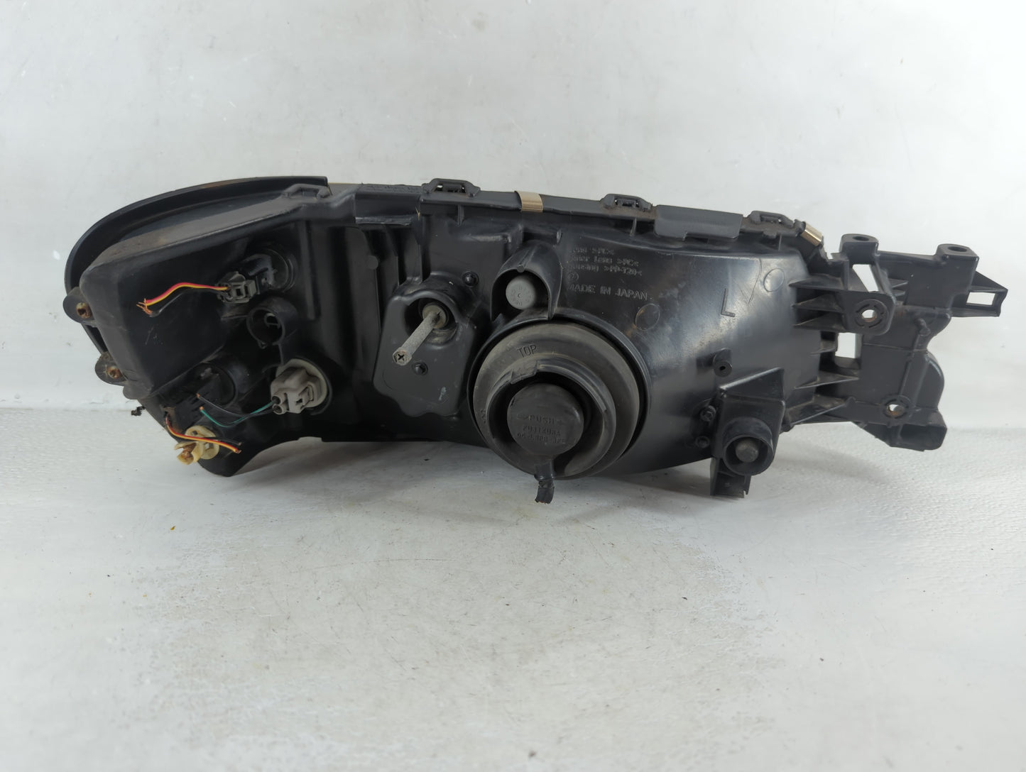 2004 Subaru Forester Driver Left Oem Front Light Lamp - Oemusedautoparts1.com