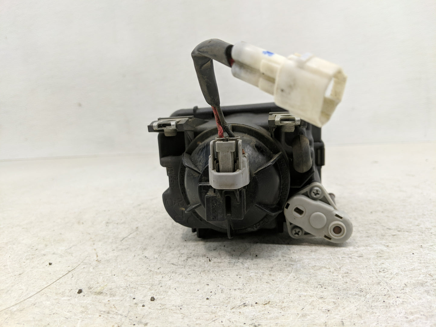 2003-2006 Subaru Legacy Passenger Right Oem Front Light Lamp - Oemusedautoparts1.com