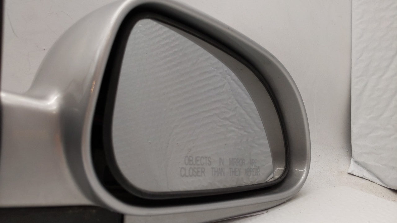 2004-2008 Suzuki Forenza Passenger Side View Mirror - Right Door Mirror OEM Used - Oemusedautoparts1.com