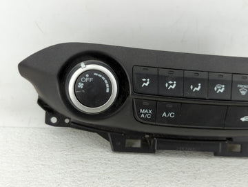 2004-2005 Suzuki Xl-7 Climate Control Module Temperature AC/Heater Replacement P/N:79500T0A A012M1 Fits Fits 2004 2005 OEM Used Auto Parts