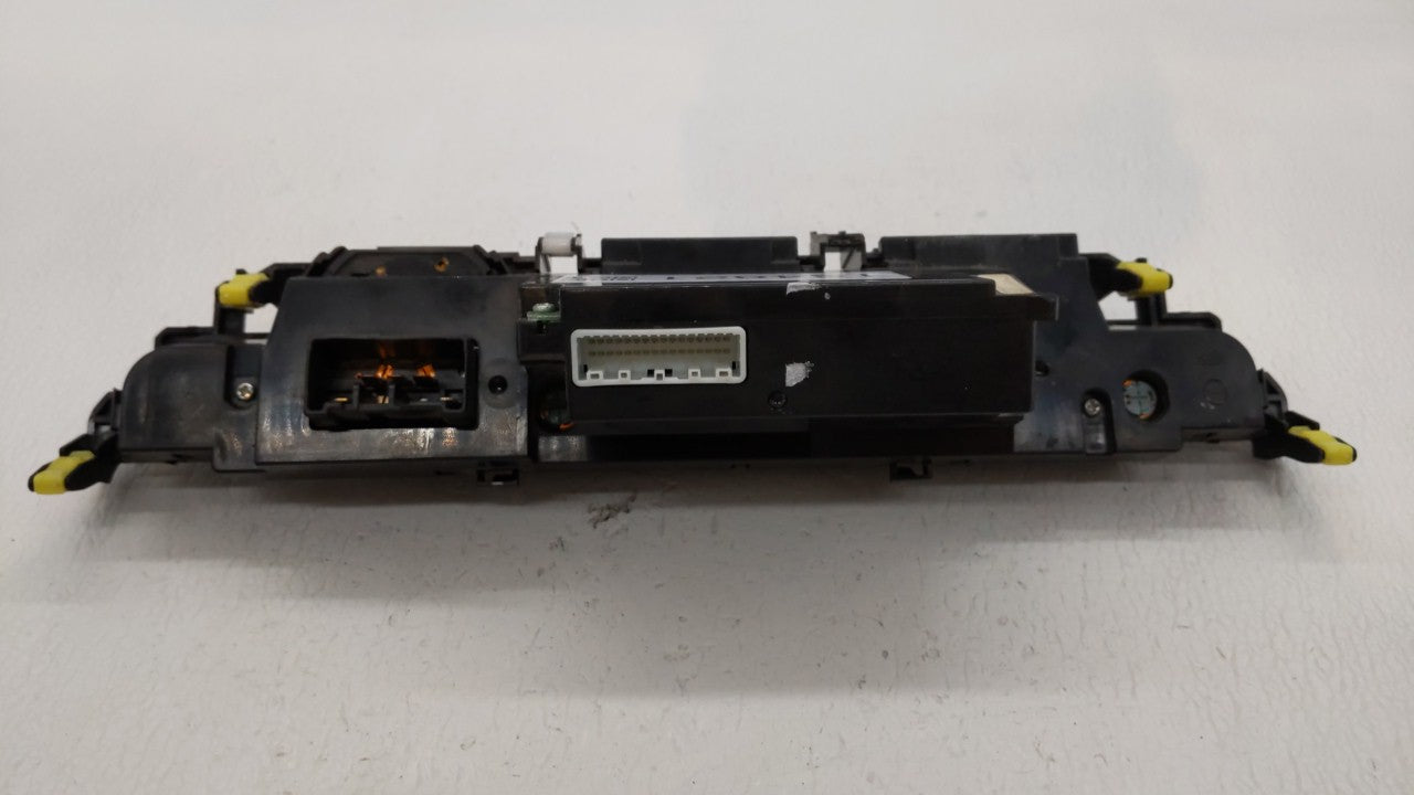 2004 Toyota Camry Climate Control Module Temperature AC/Heater Replacement P/N:55902-06040-B1 Fits OEM Used Auto Parts - Oem