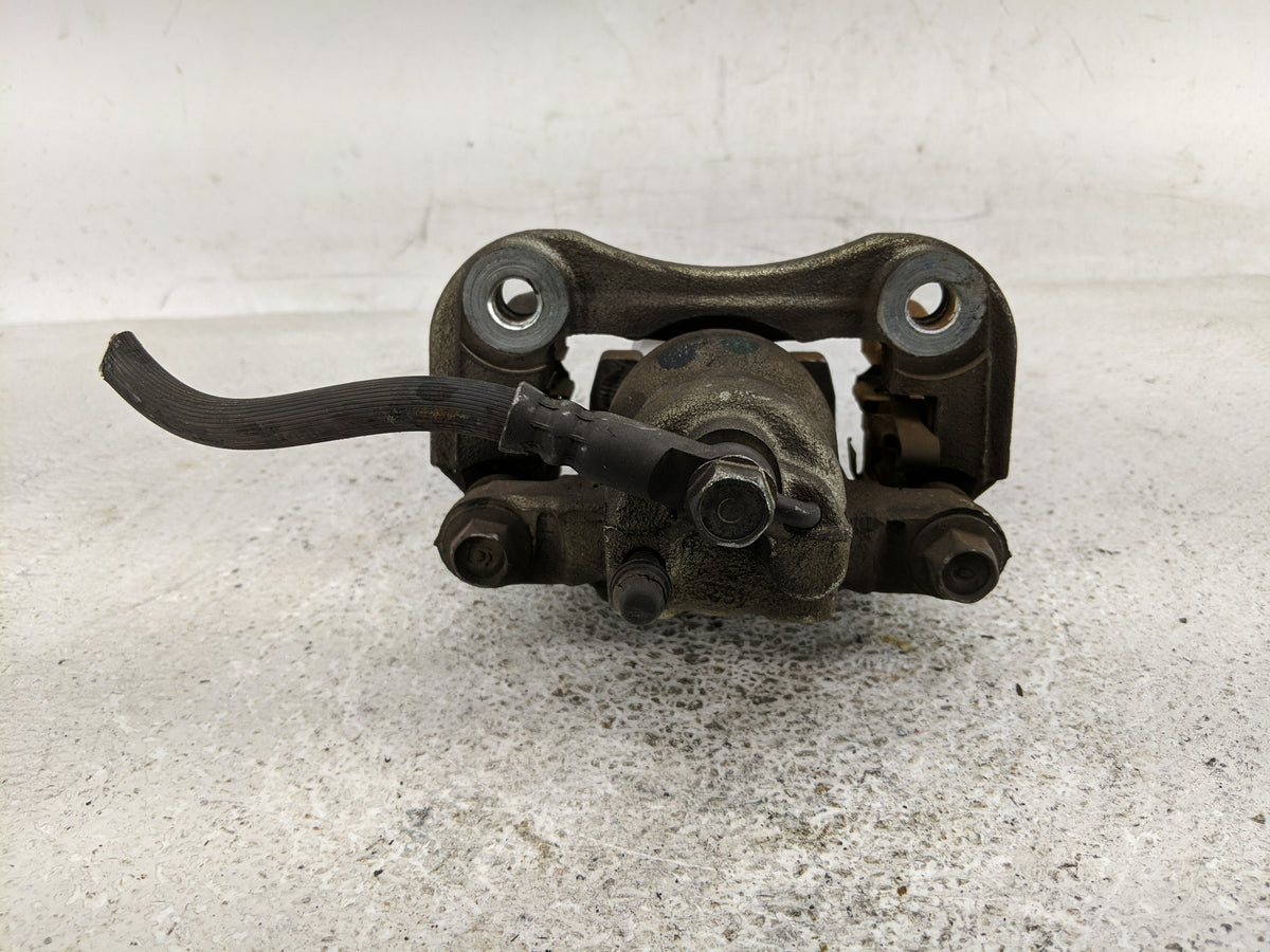 2004-2007 Toyota Highlander Front Driver Left Brake Caliper - Oemusedautoparts1.com