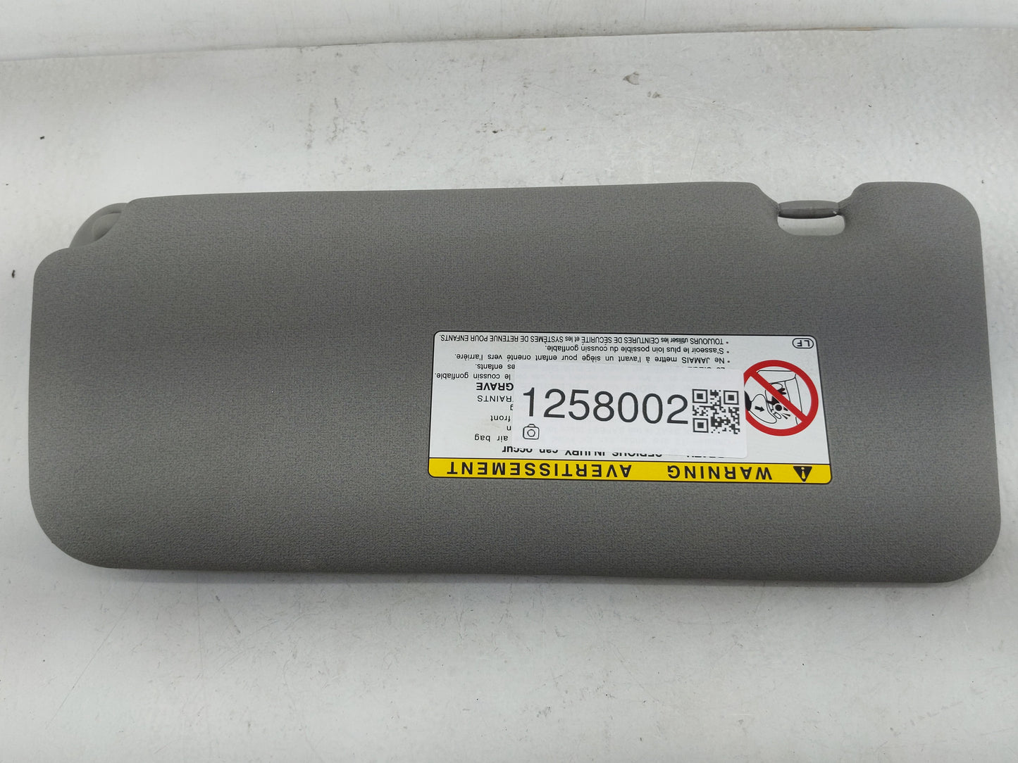 2004-2005 Toyota Rav4 Sun Visor Shade Replacement Passenger Right Mirror Fits Fits 2004 2005 OEM Used Auto Parts - Oemusedau