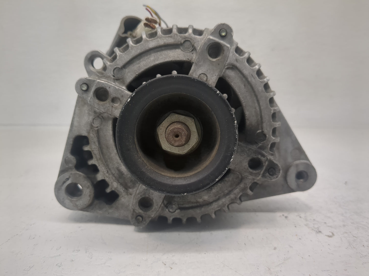 2004-2005 Toyota Sienna Alternator Replacement Generator Charging Assembly Engine OEM P/N:27060-0A110 27060-20270 Fits OEM U