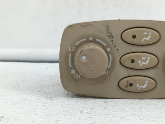 2004-2010 Toyota Sienna Climate Control Module Temperature AC/Heater Replacement P/N:758483 84010-08130 Fits OEM Used Auto Parts