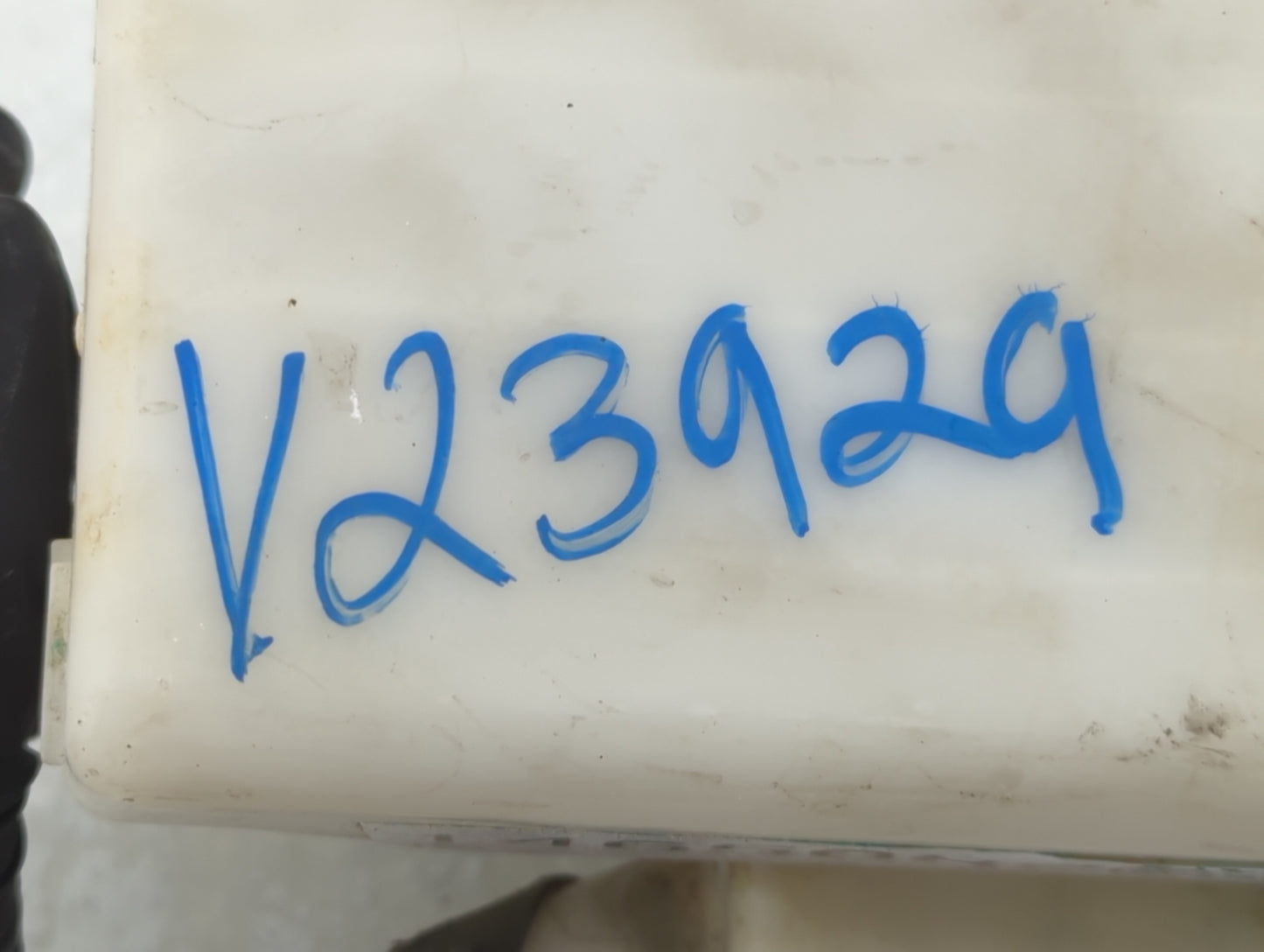 2004-2008 Toyota Solara Windshield Washer Fluid Reservoir Bottle Oem - Oemusedautoparts1.com