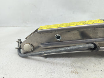 2004 Volkswagen Jetta Spare Scissor Car Jack