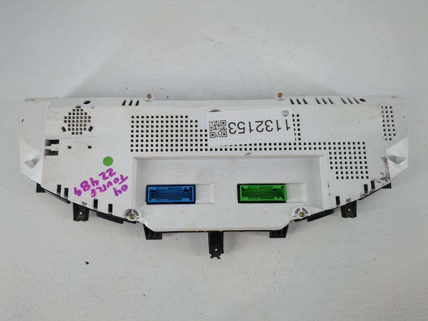 2004 Volkswagen Touareg Instrument Cluster Speedometer Gauges P/N:6 033 ED0 097 Fits OEM Used Auto Parts - Oemusedautoparts1